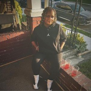 Meet your Posher, Brandy